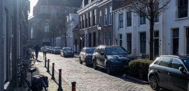 Afbeelding van Parkeerbeleid: een onderzoek naar de impact van parkeervergunningskosten op de mobiliteit van burgers in alle inkomensgroepen